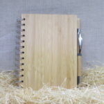 ZÁPISNÍK BAMBUS A5 S  PEROM 001 NEGRAVÍROVANÝ